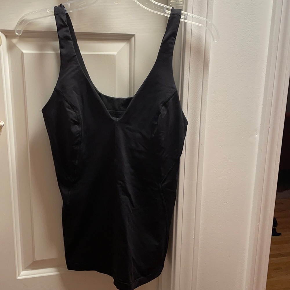 Lululemon tank top black